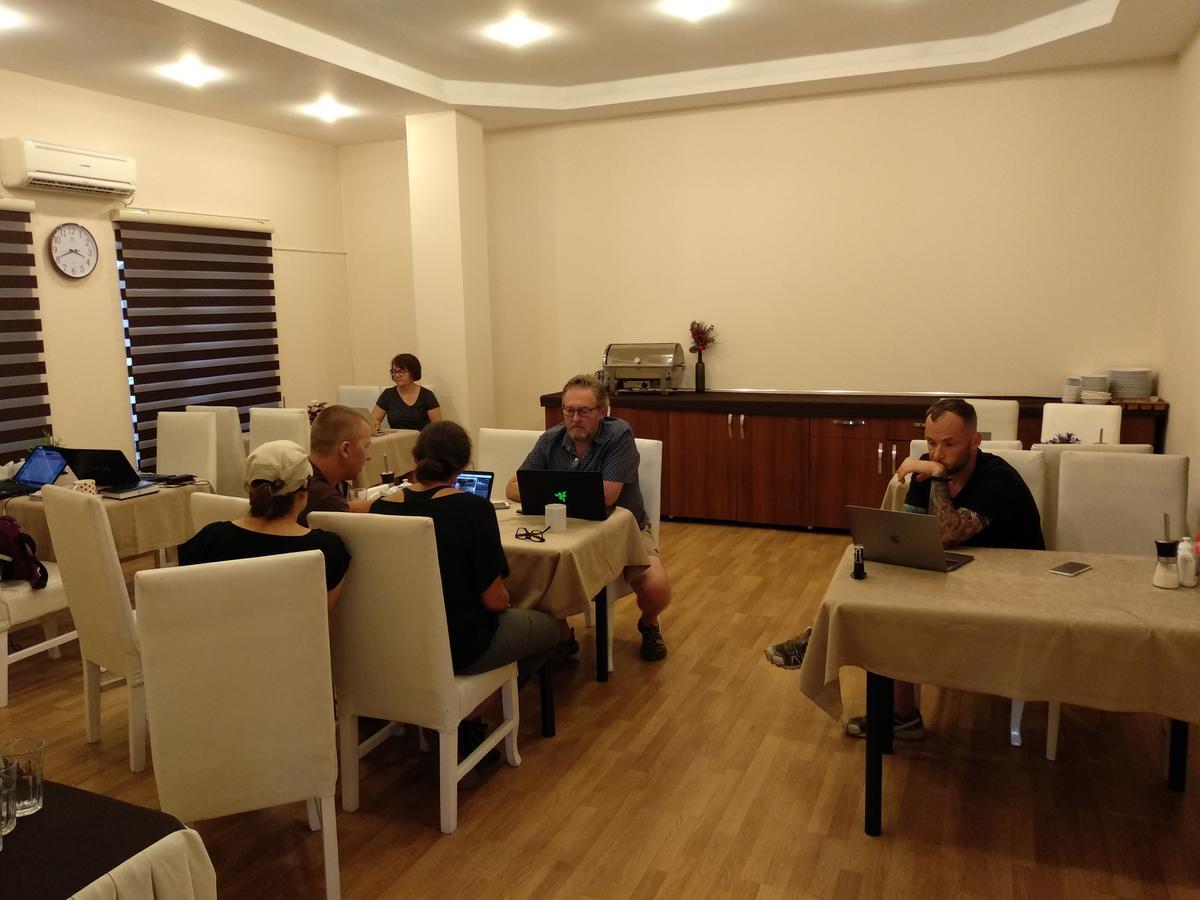 Central Baku Hotel Dış mekan fotoğraf